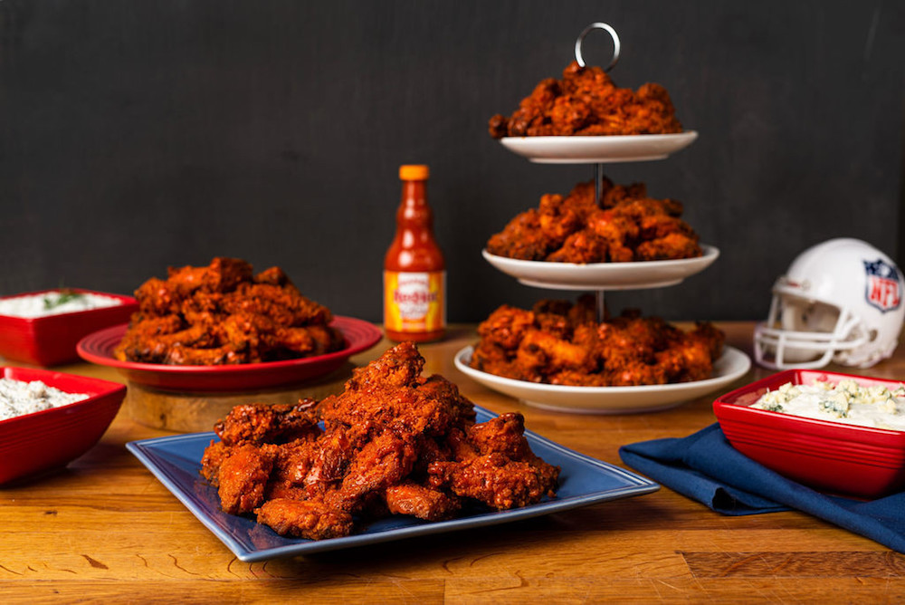 Super Bowl LIV: Frank's RedHot Hot Sauce Invites Super Bowl Fans to a Live and Digital Spin The Bottle Game on Twitter As Big Games Begin - adobo Magazine Online